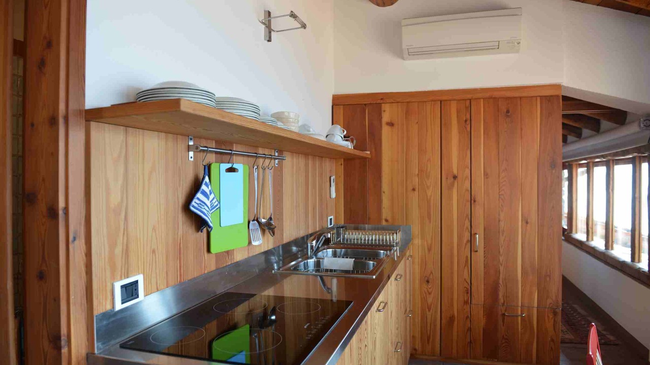 Photo of Kitchen in Sale Marasino