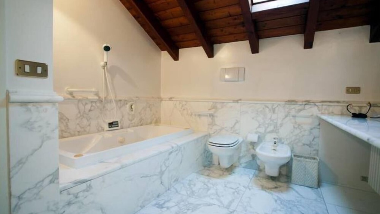 Photo of Bathroom in Lecco