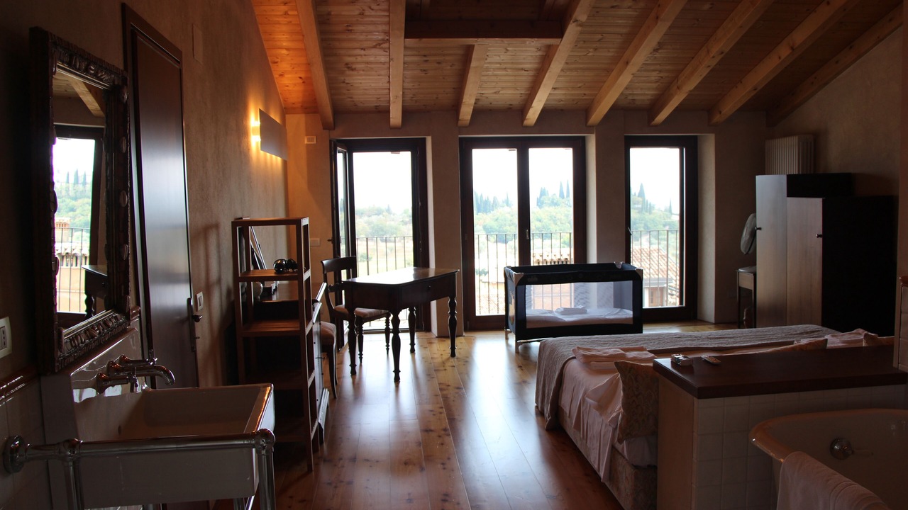 Photo of Bedroom in Gaino