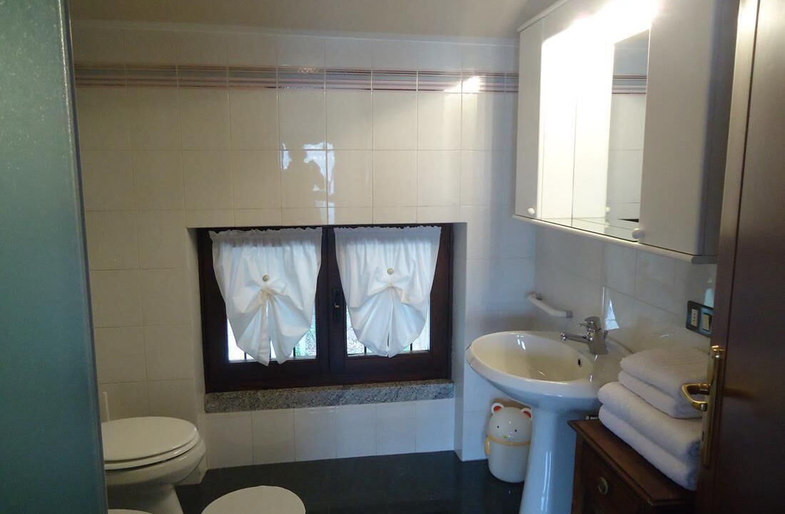 Photo of Bathroom in Idro