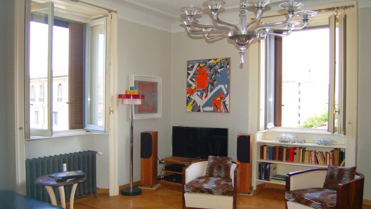 Photo of Livingroom in Magenta