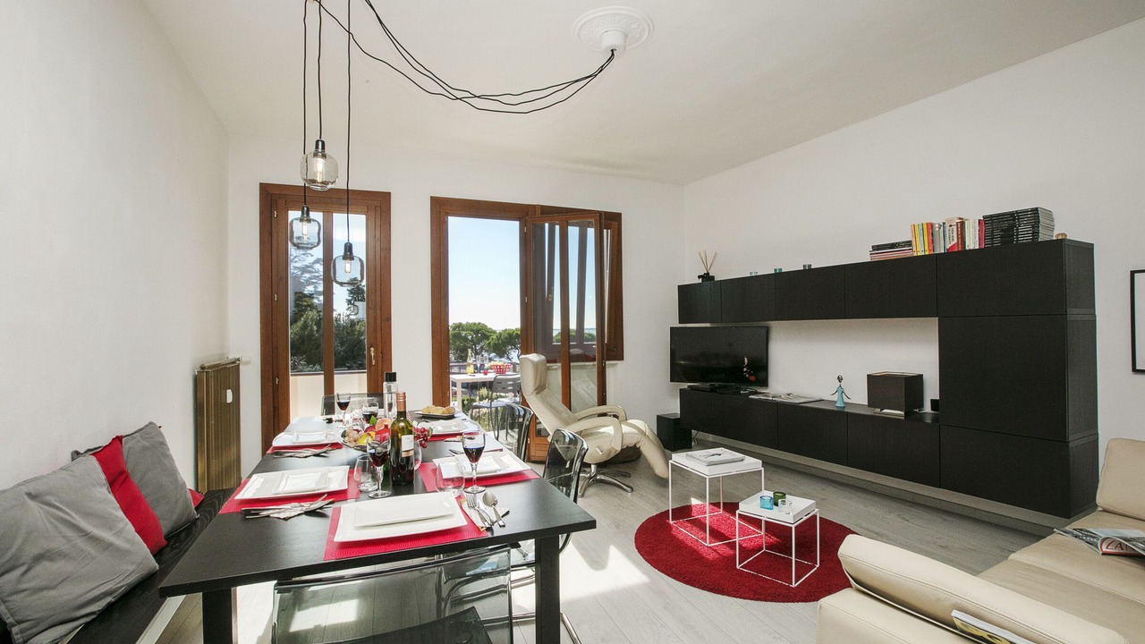 Photo of Bedroom in Toscolano Maderno