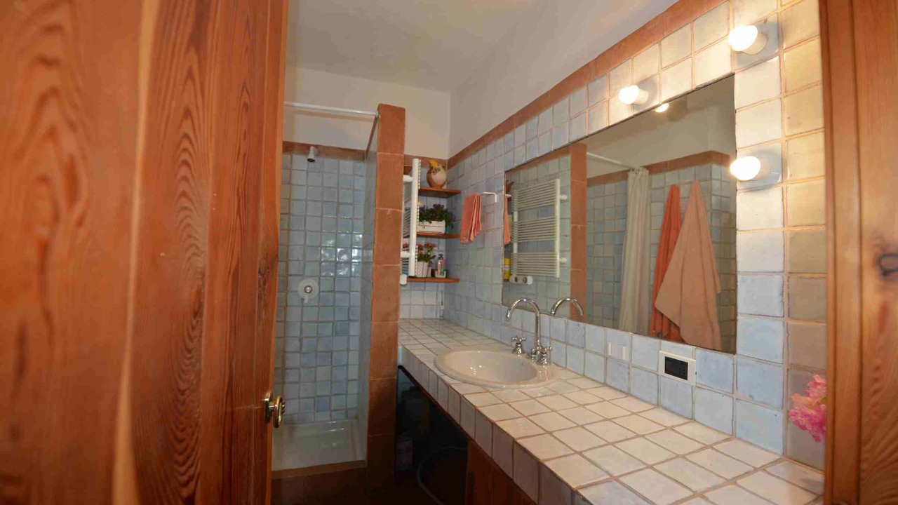 Photo of Bathroom in Sale Marasino