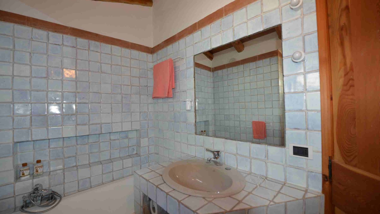 Photo of Bathroom in Sale Marasino