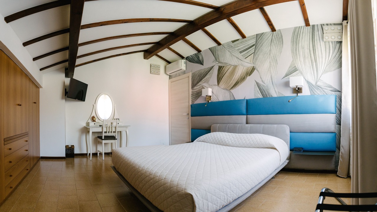 Photo of Bedroom in Como