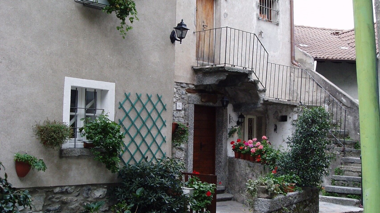 Photo of Others in Nesso