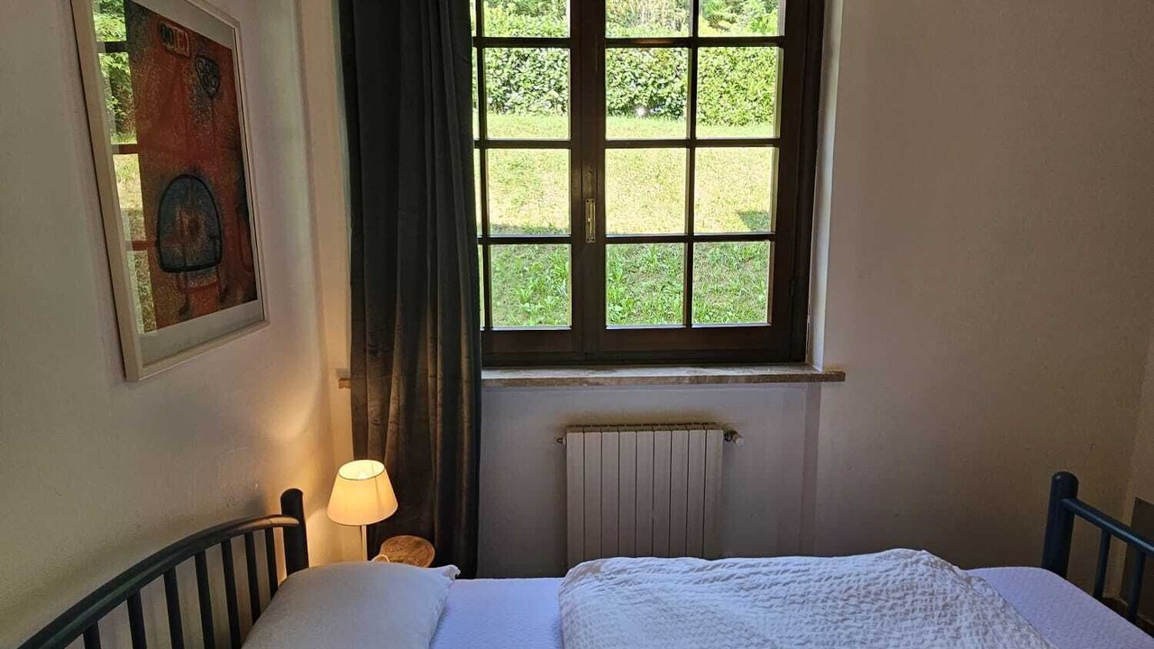 Photo of Bedroom in Brusimpiano