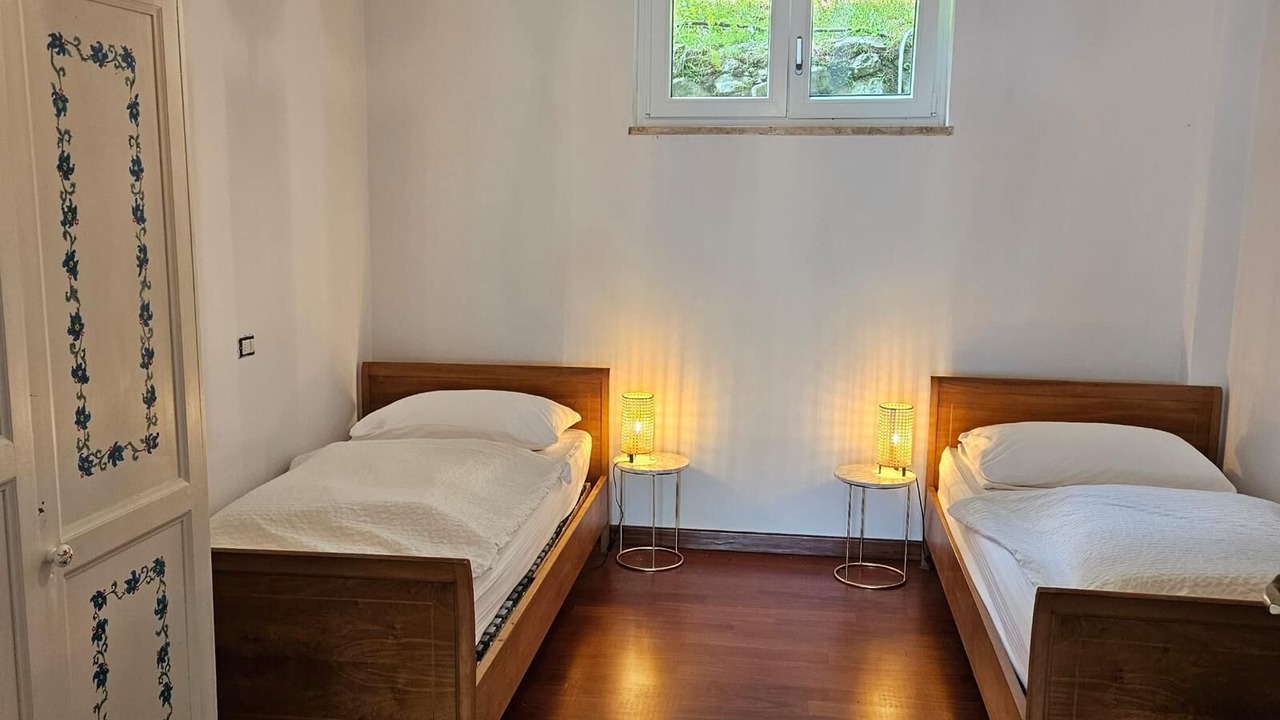 Photo of Bedroom in Brusimpiano