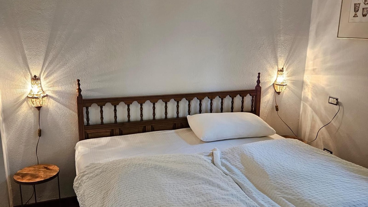 Photo of Bedroom in Brusimpiano