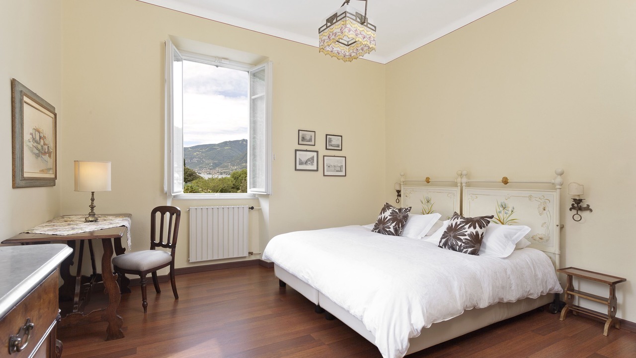 Photo of Bedroom in Bellagio