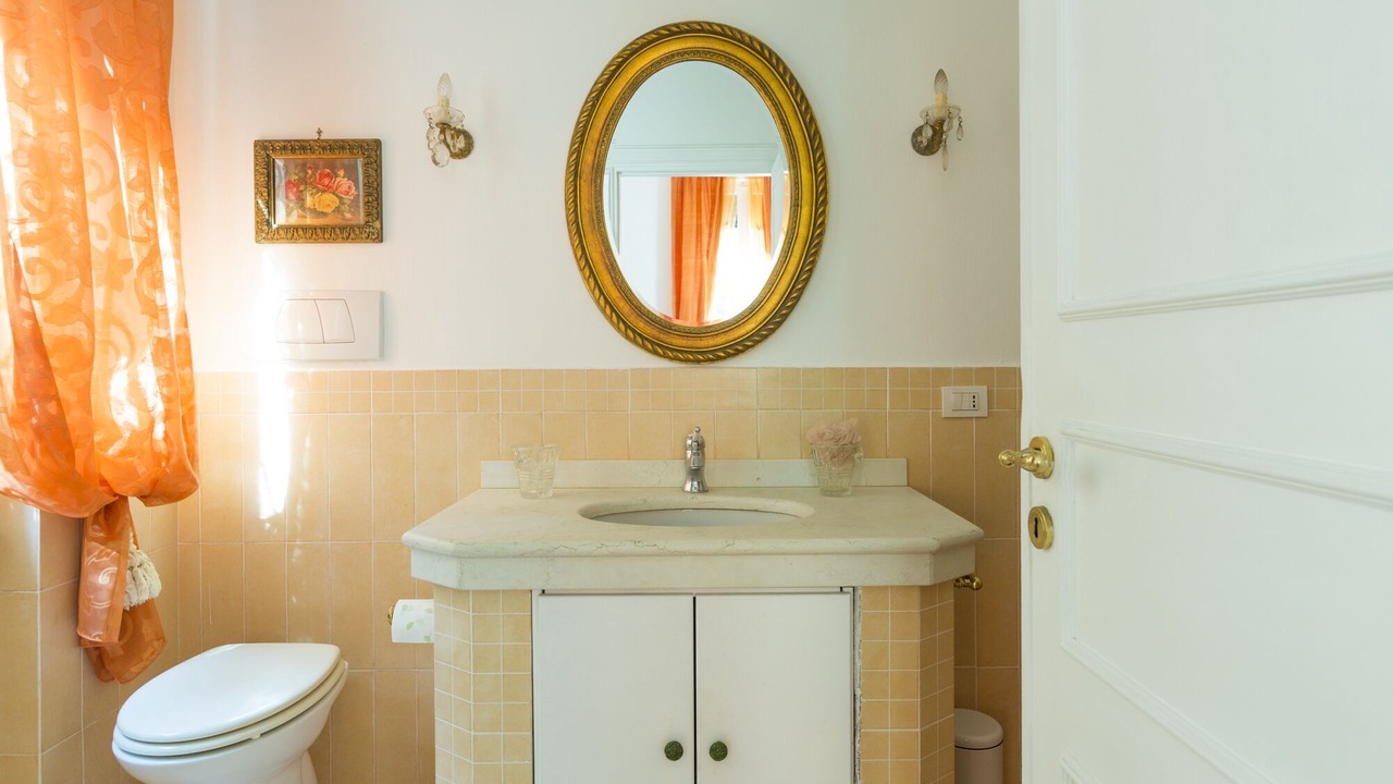 Photo of Bathroom in Laglio