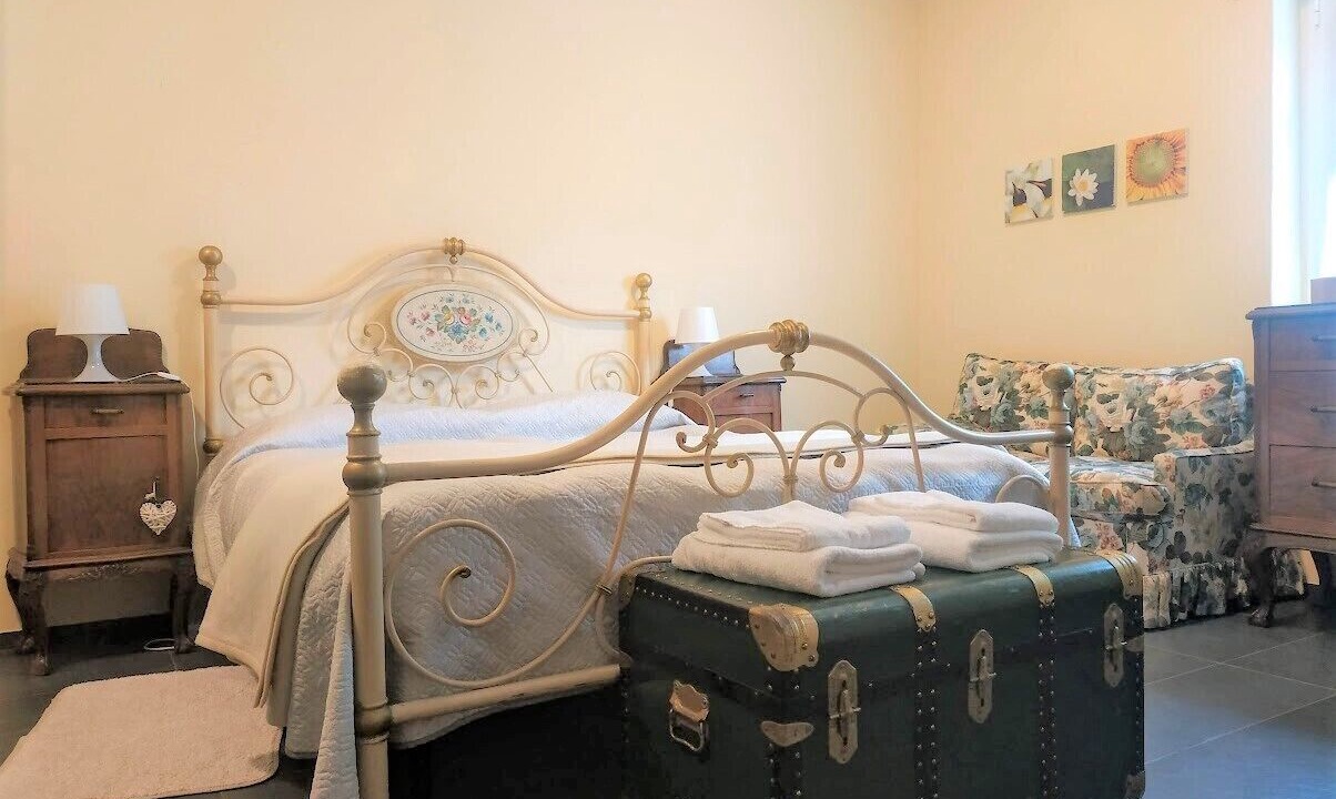 Photo of Bedroom in Barni