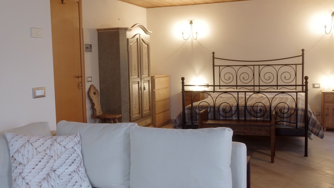 Photo of Bedroom in Toscolano Maderno