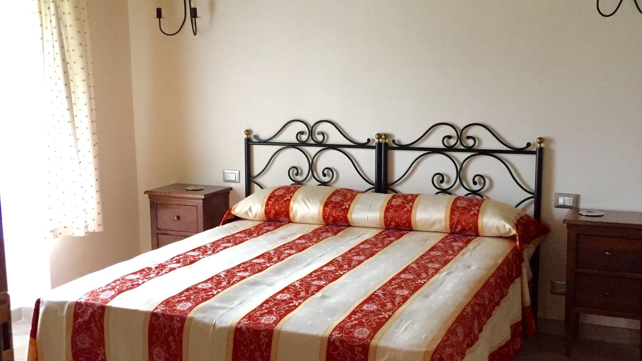 Photo of Bedroom in Toscolano Maderno