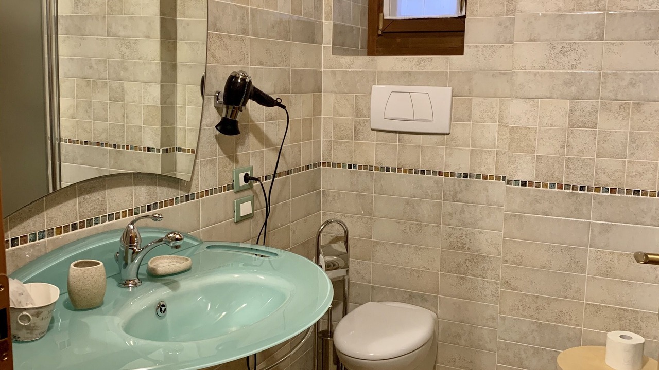 Photo of Bathroom in Toscolano Maderno