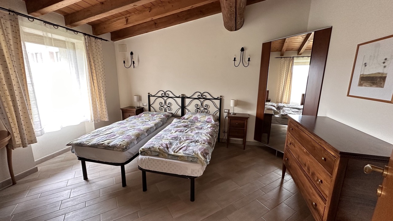 Photo of Bedroom in Toscolano Maderno