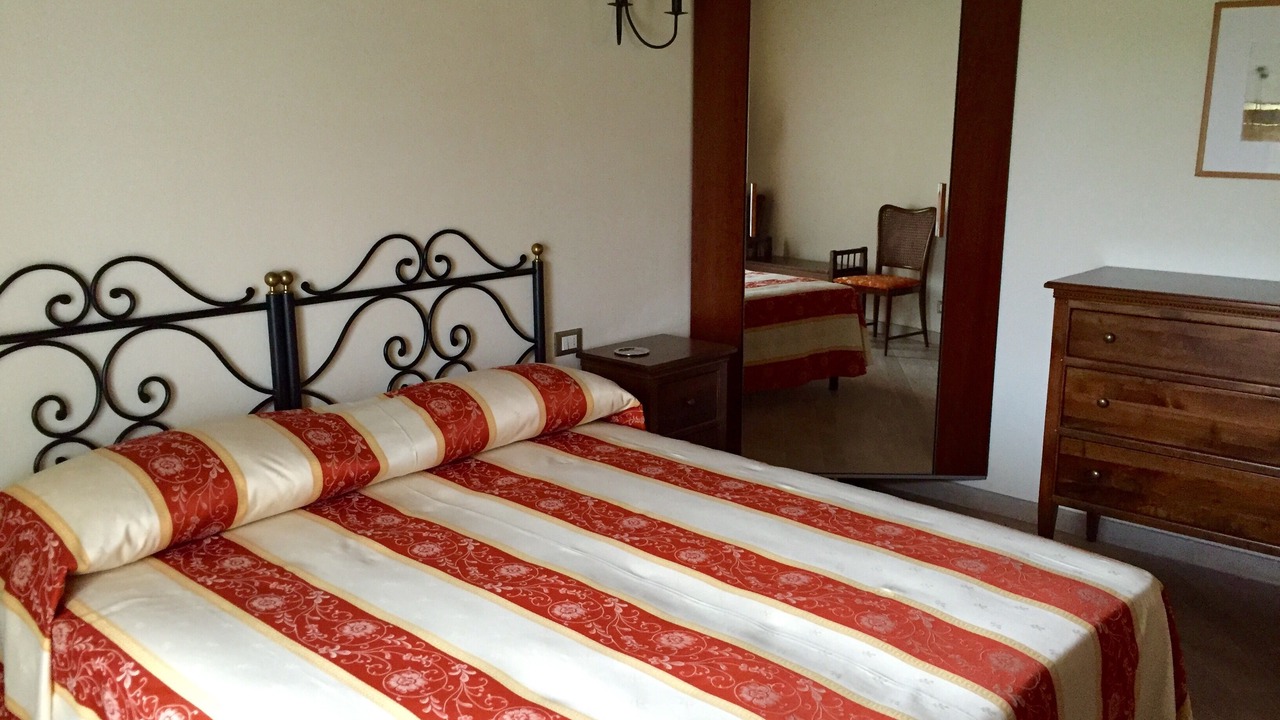 Photo of Bedroom in Toscolano Maderno