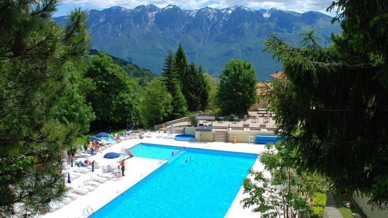 Photo of Outdoor in Aer