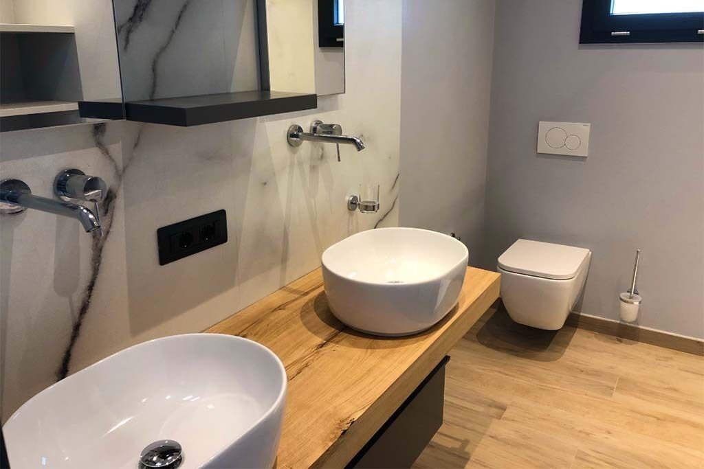Photo of Bathroom in Idro
