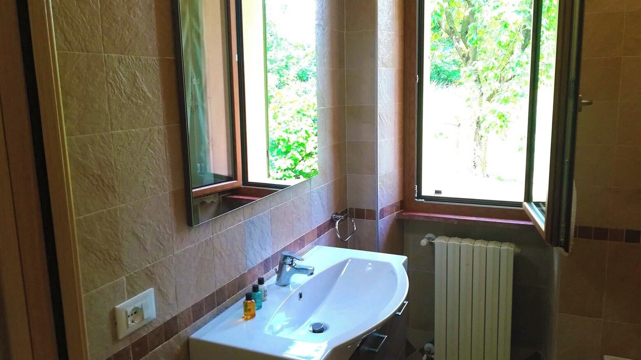 Photo of Bathroom in Idro