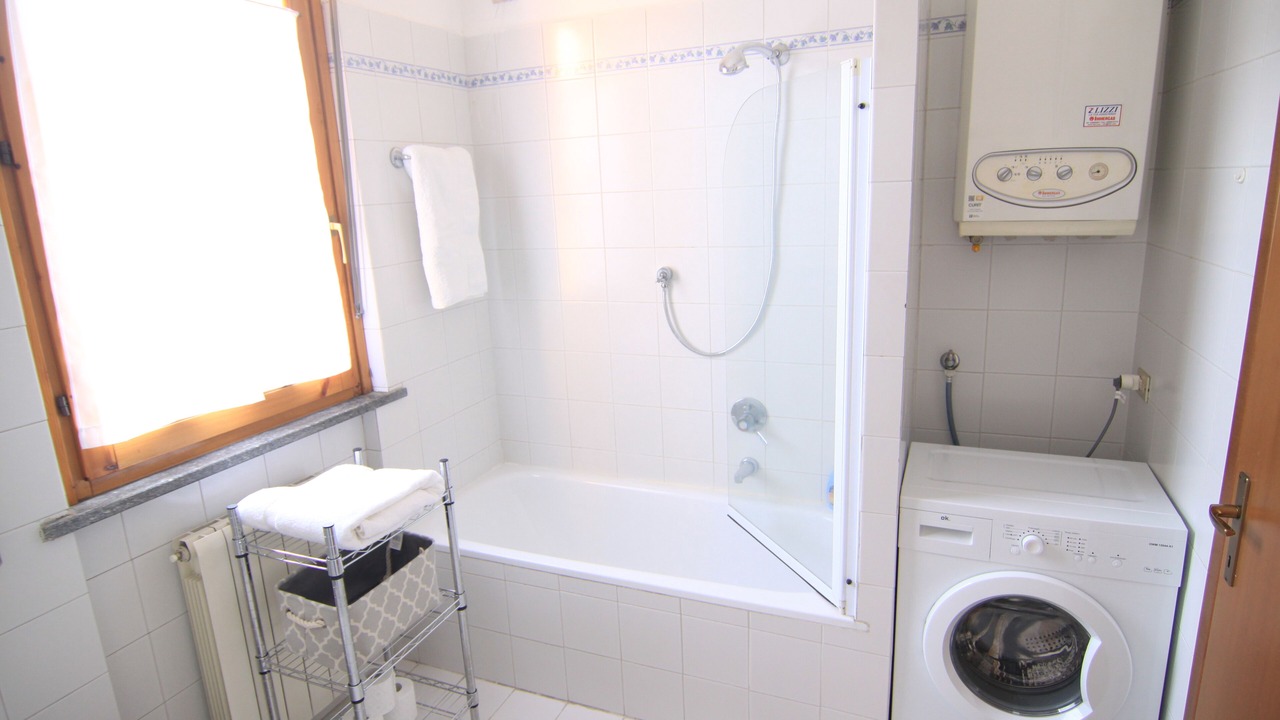 Photo of Bathroom in Arese