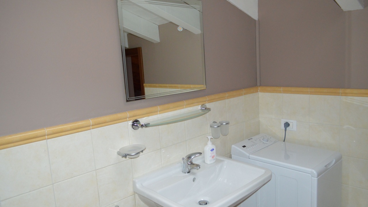 Photo of Bathroom in Roe Volciano