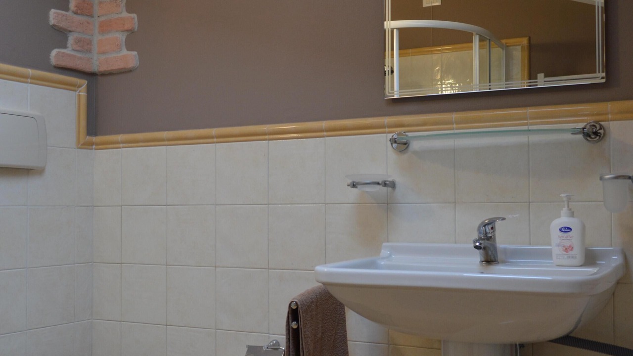 Photo of Bathroom in Roe Volciano