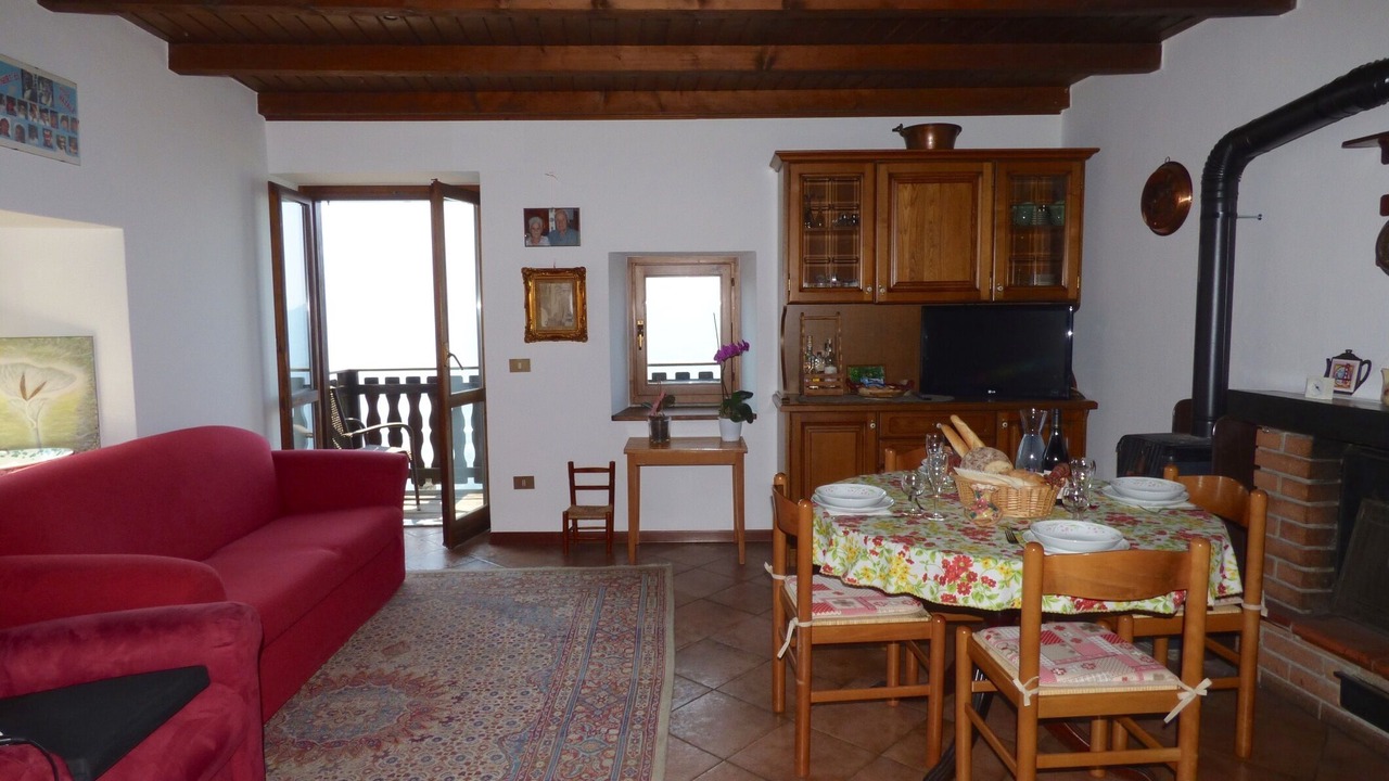 Photo of Livingroom in Bugiallo