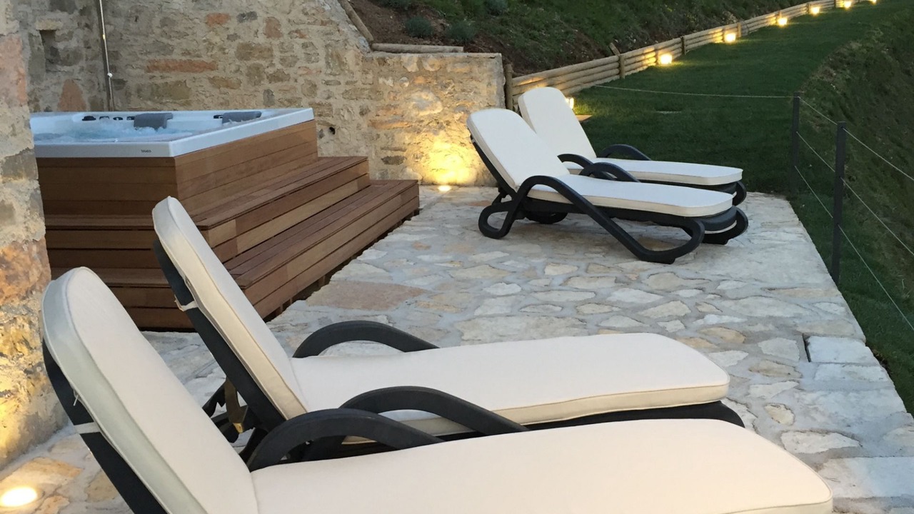 Photo of Outdoor in Aer