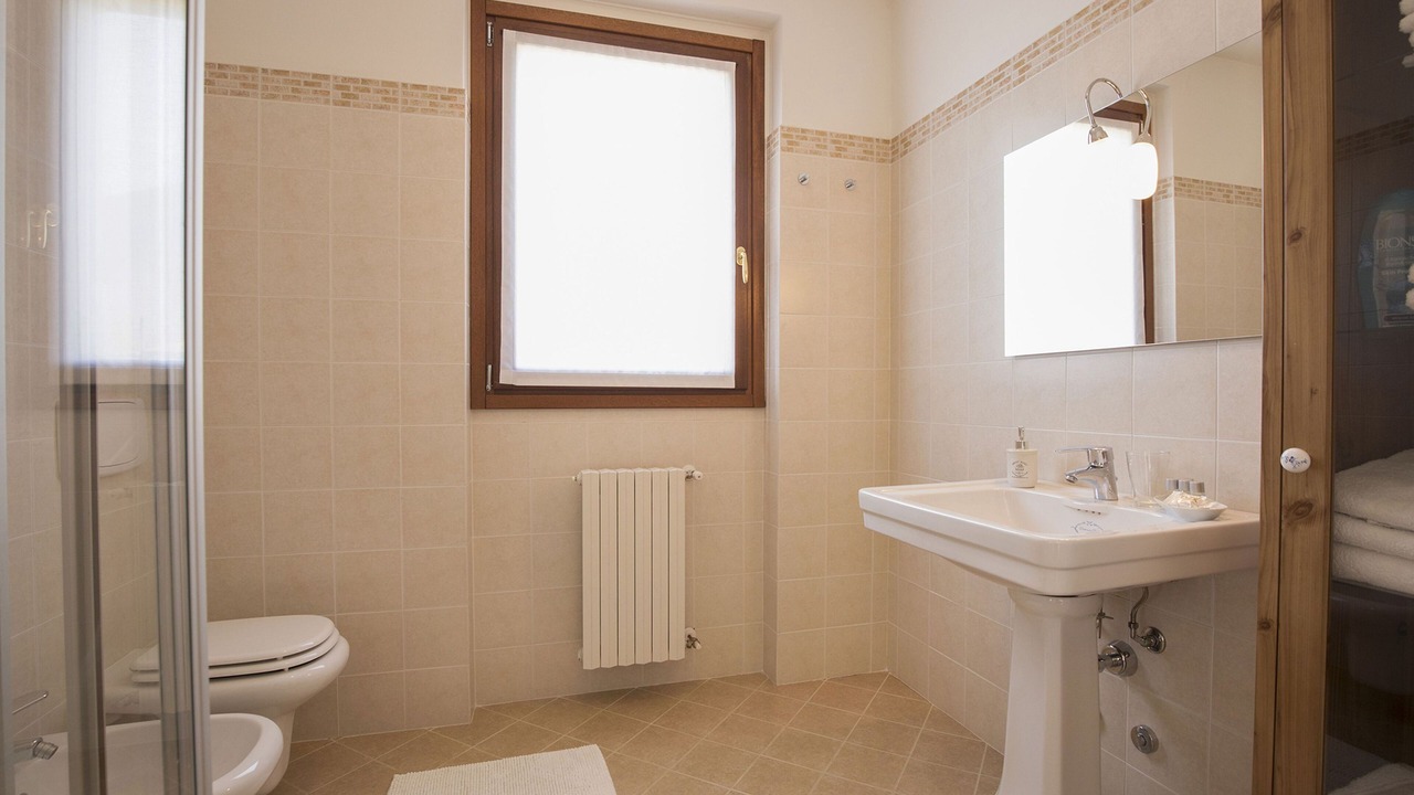 Photo of Bathroom in Cremignane