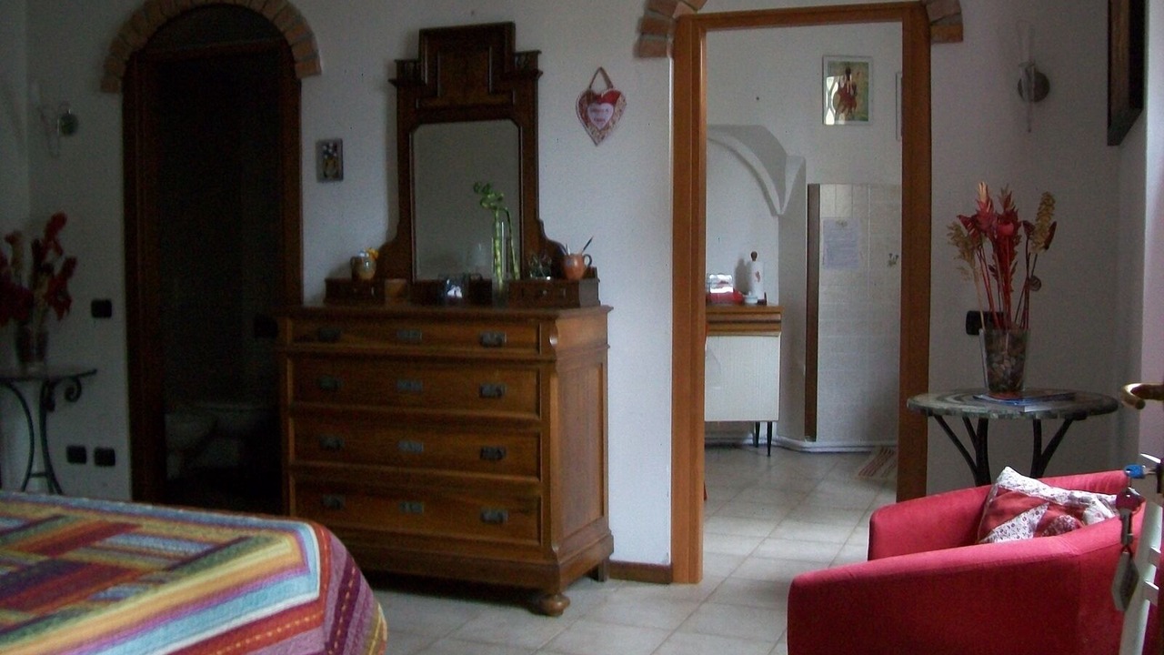 Photo of Bedroom in Mandello del Lario