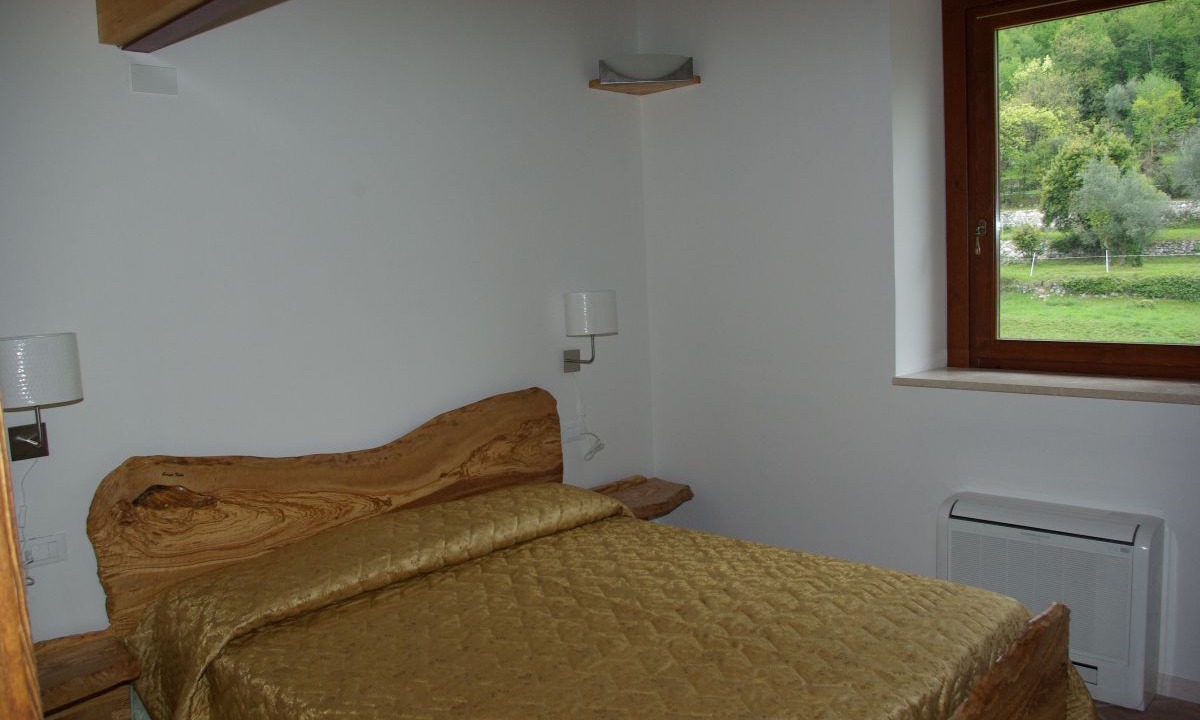 Photo of Bedroom in Toscolano Maderno