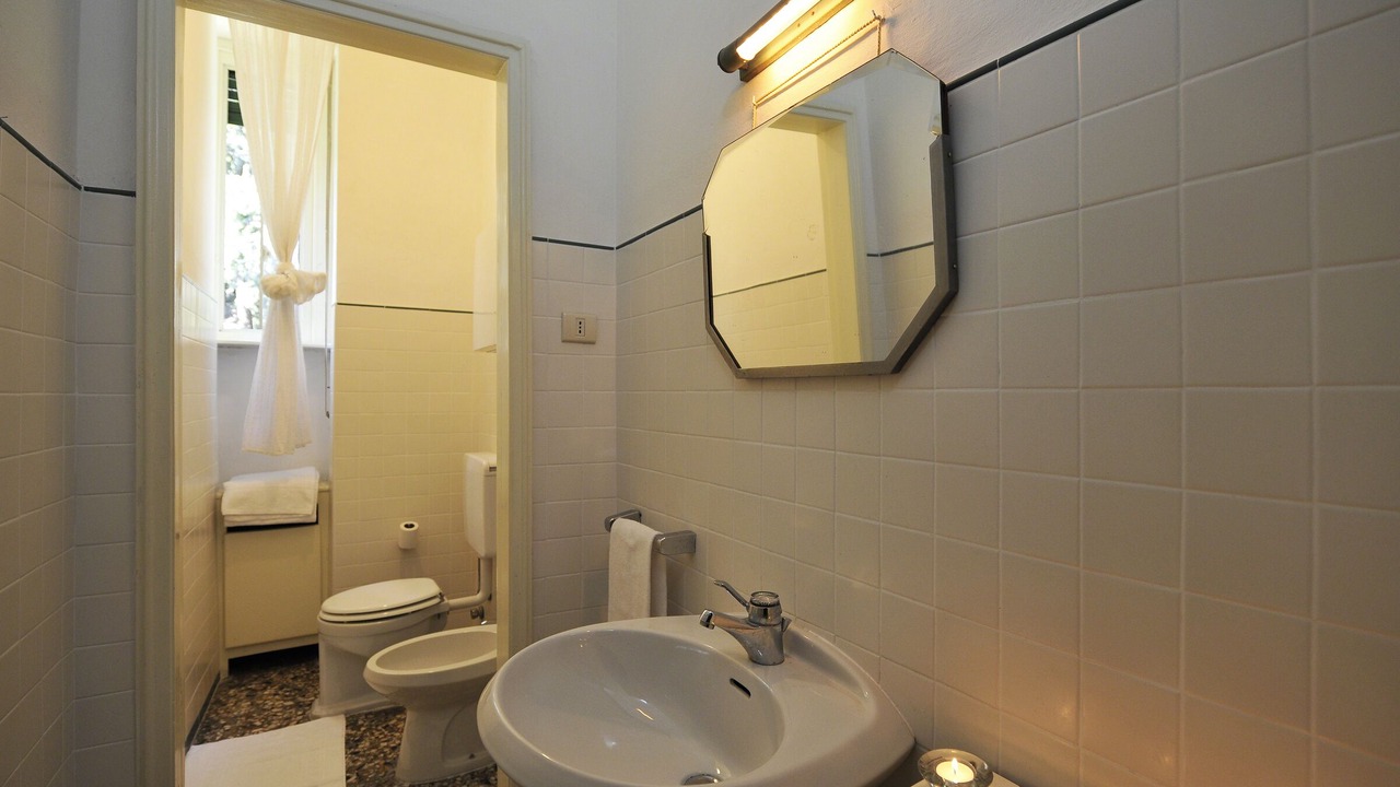Photo of Bathroom in Laglio