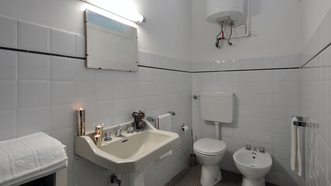 Photo of Bathroom in Laglio