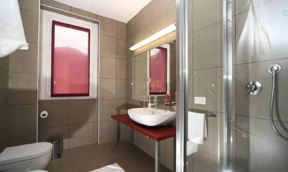 Photo of Bathroom in Maccagno