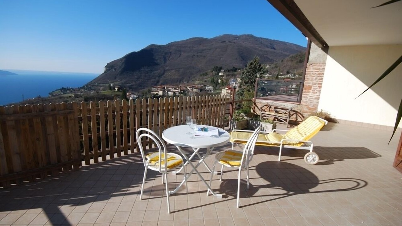 Photo of Outdoor in Aer