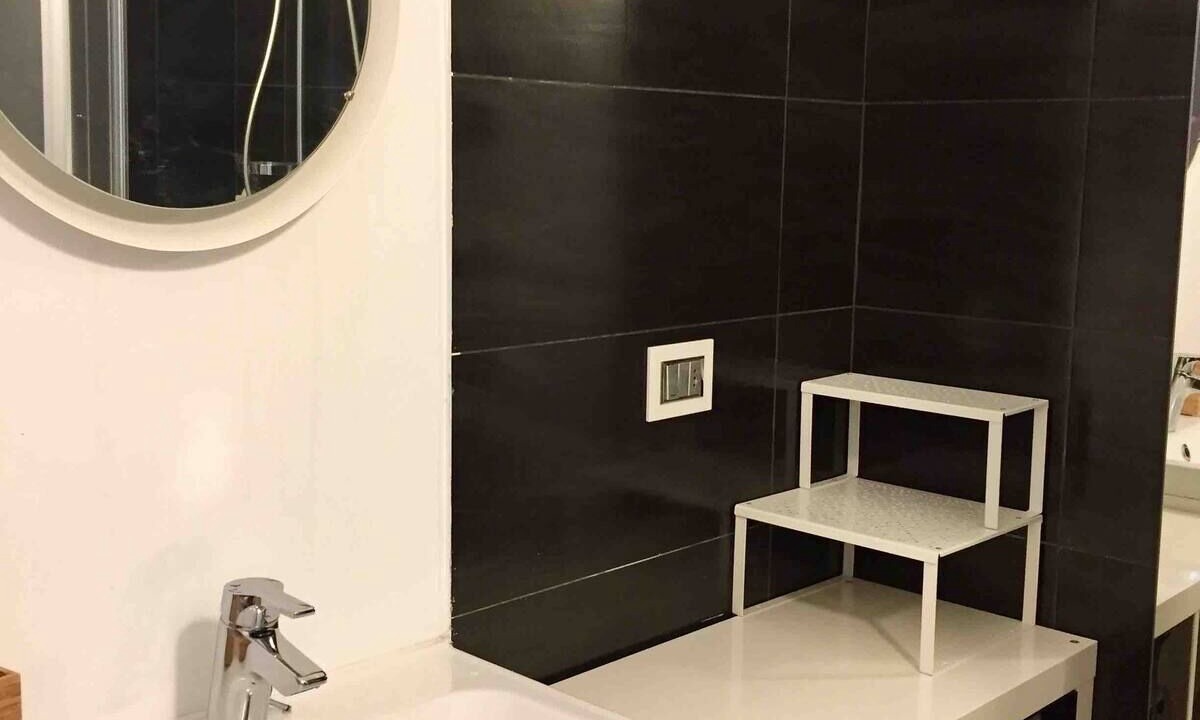Photo of Bathroom in San Cristoforo Sul Naviglio
