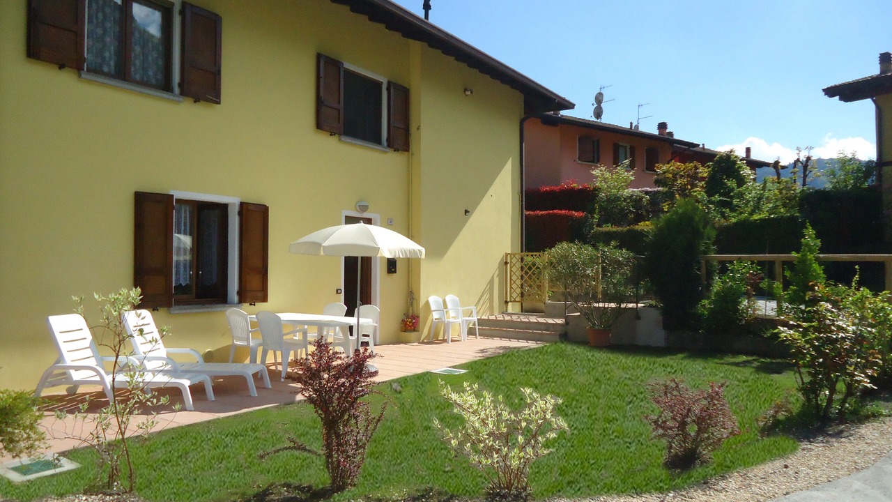 Photo of Outdoor in Crone