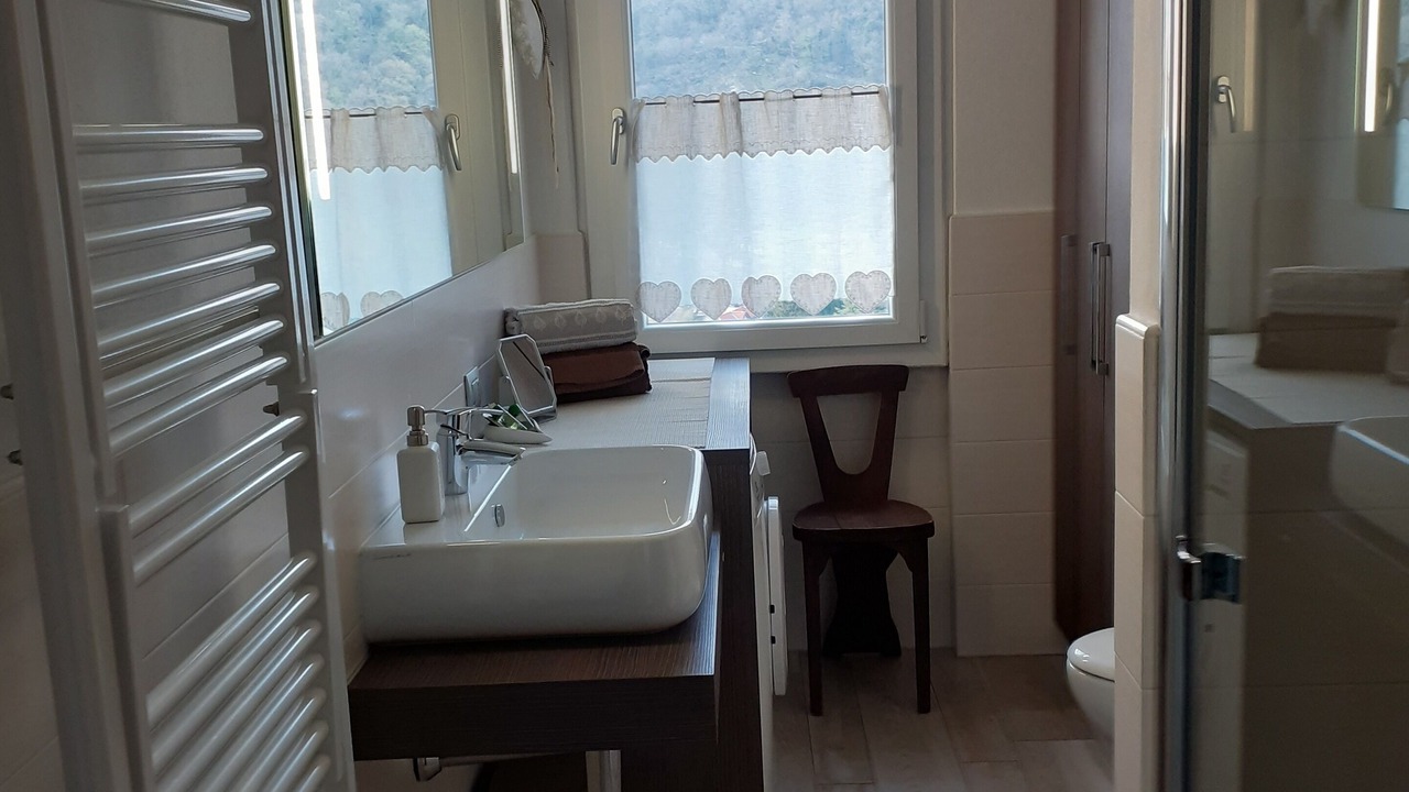 Photo of Bathroom in Canzo
