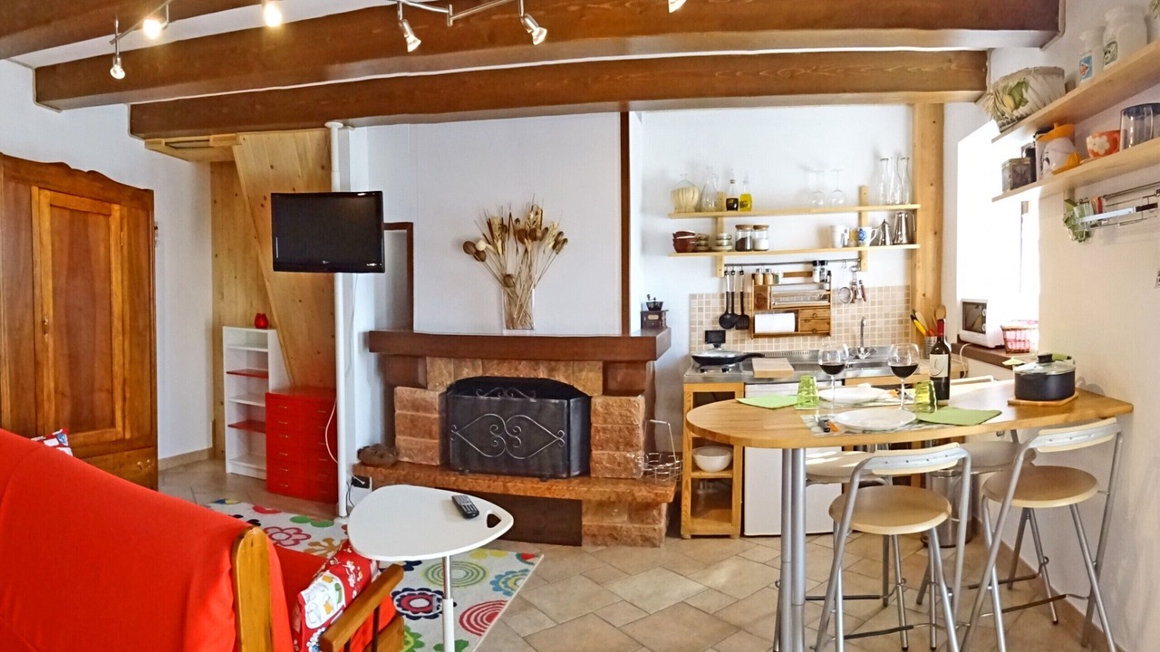 Photo of Livingroom in Tremosine