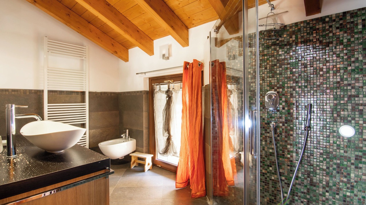 Photo of Bathroom in Perledo