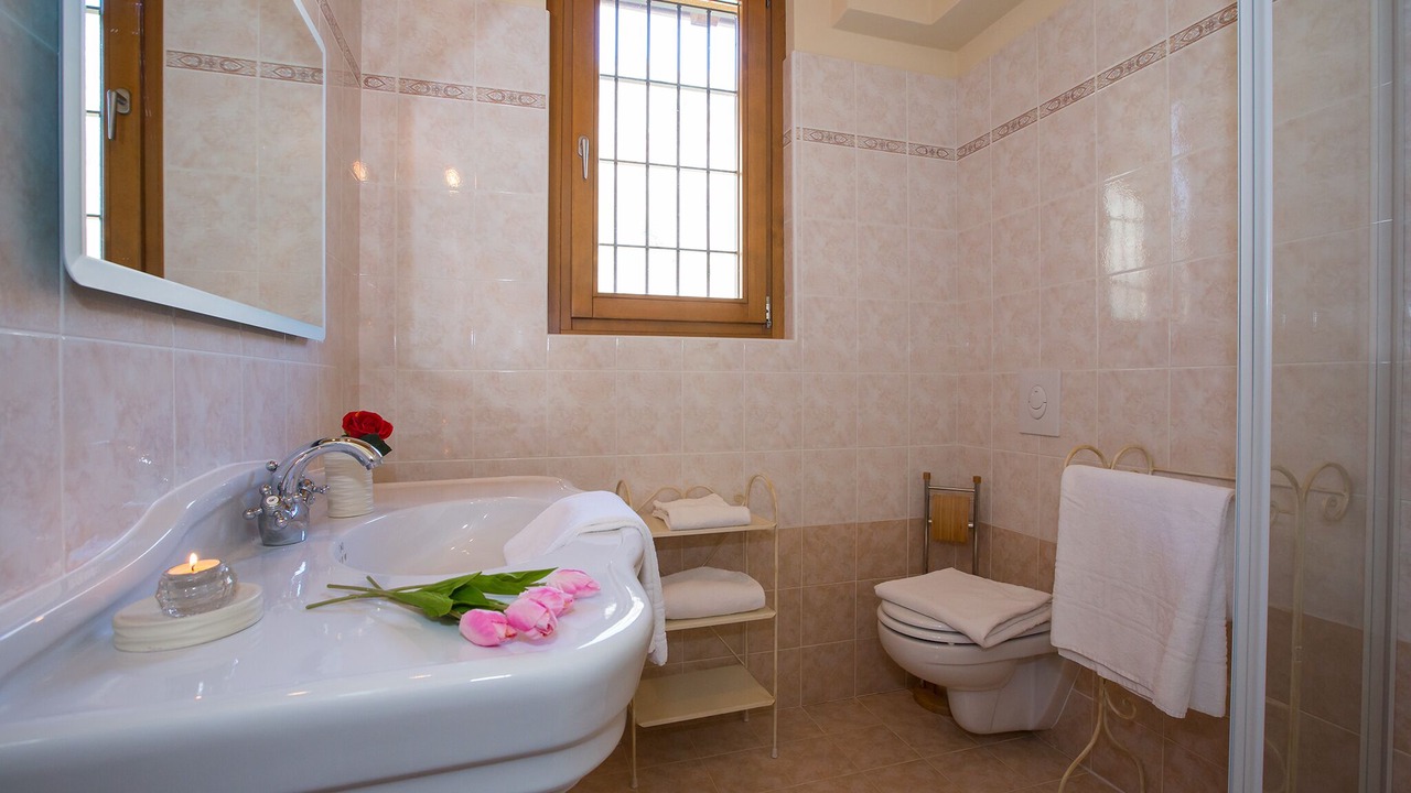 Photo of Bathroom in Tremezzo