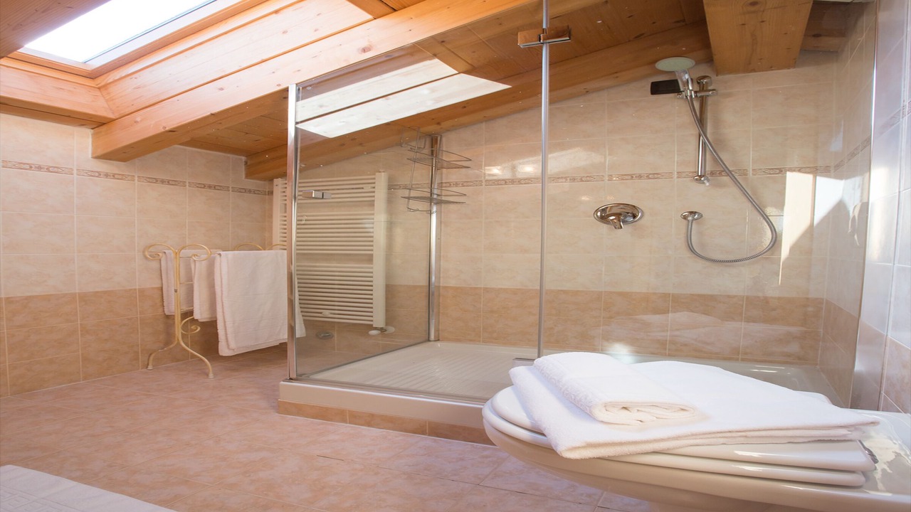 Photo of Bathroom in Tremezzo