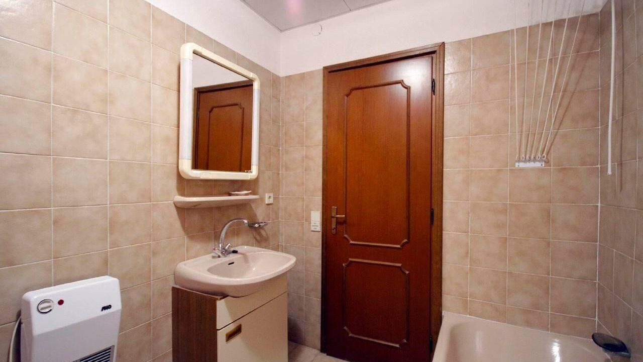 Photo of Bathroom in Euroville