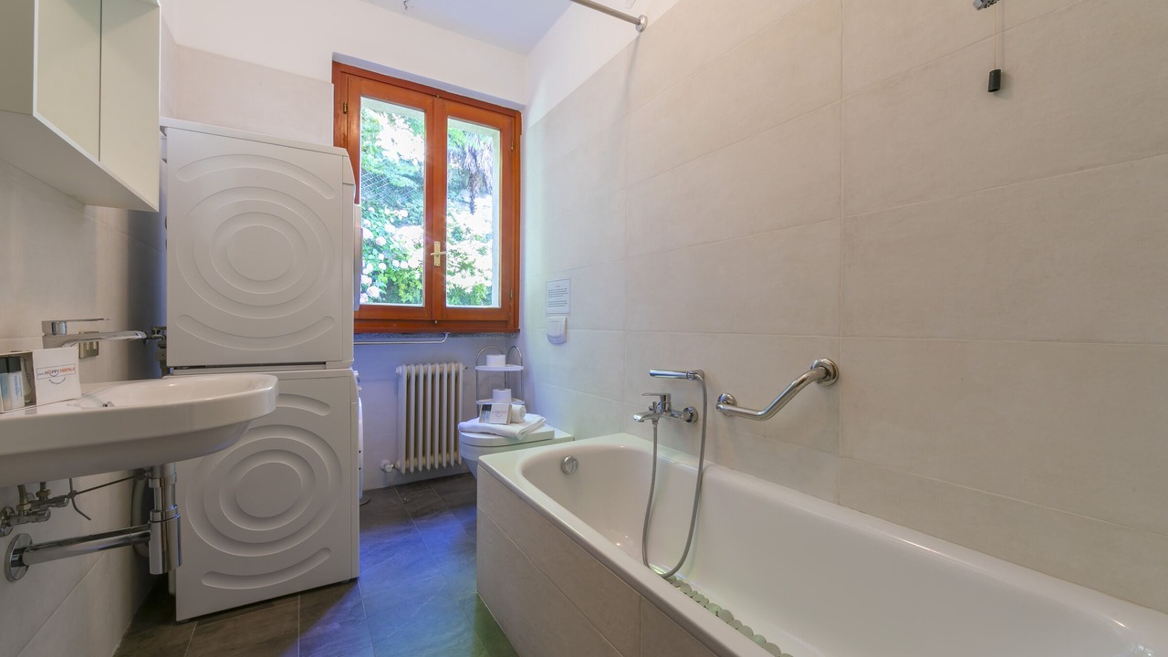 Photo of Bathroom in Menaggio