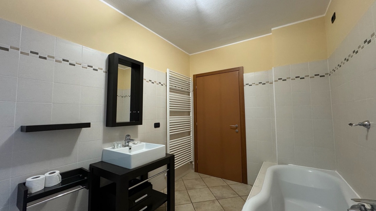 Photo of Bathroom in Menaggio
