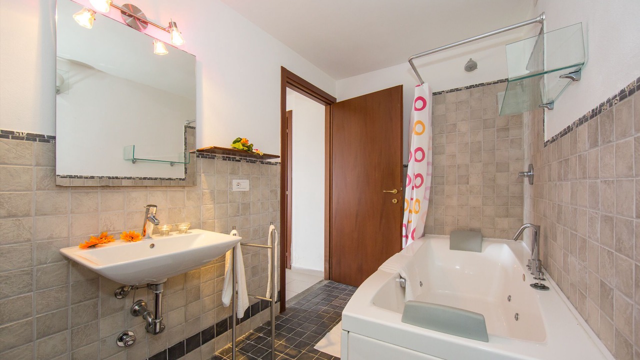 Photo of Bathroom in Pianello del Lario