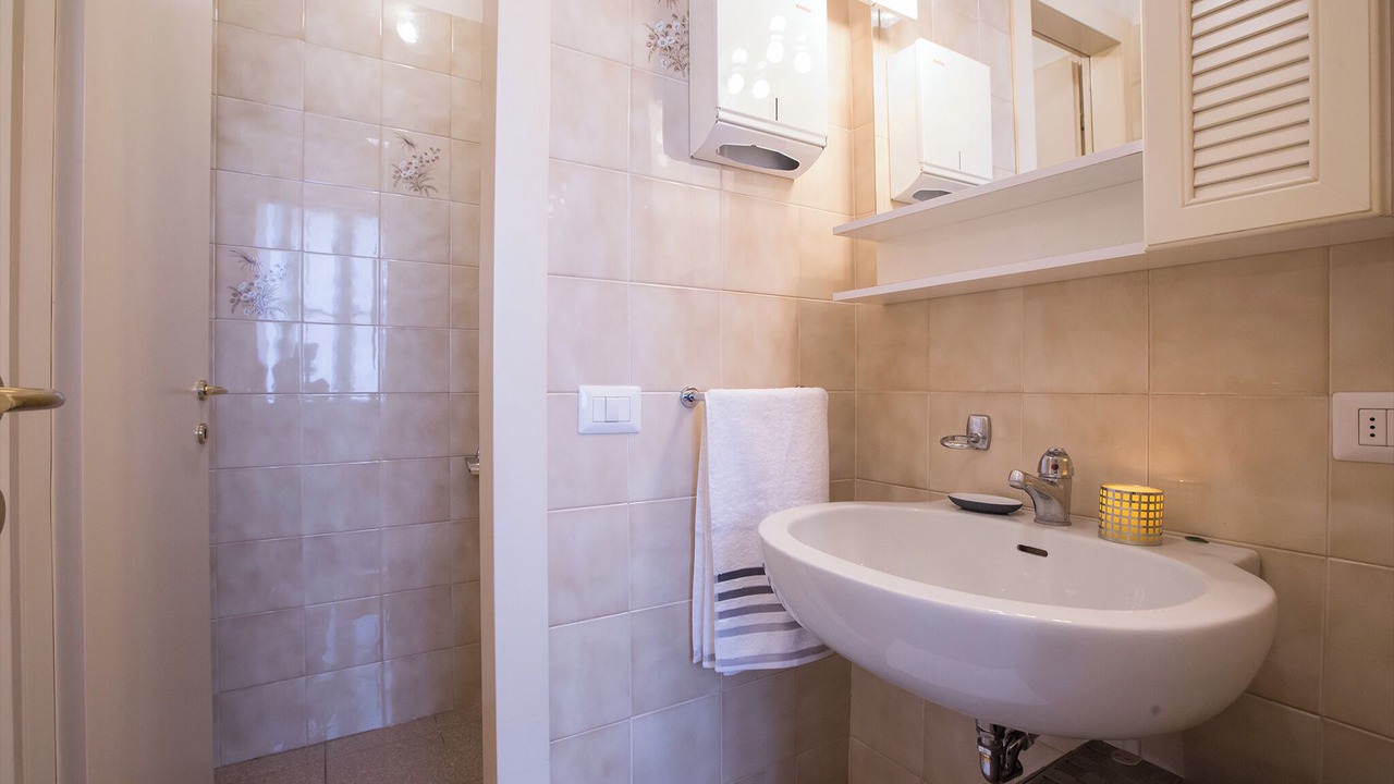 Photo of Bathroom in Menaggio