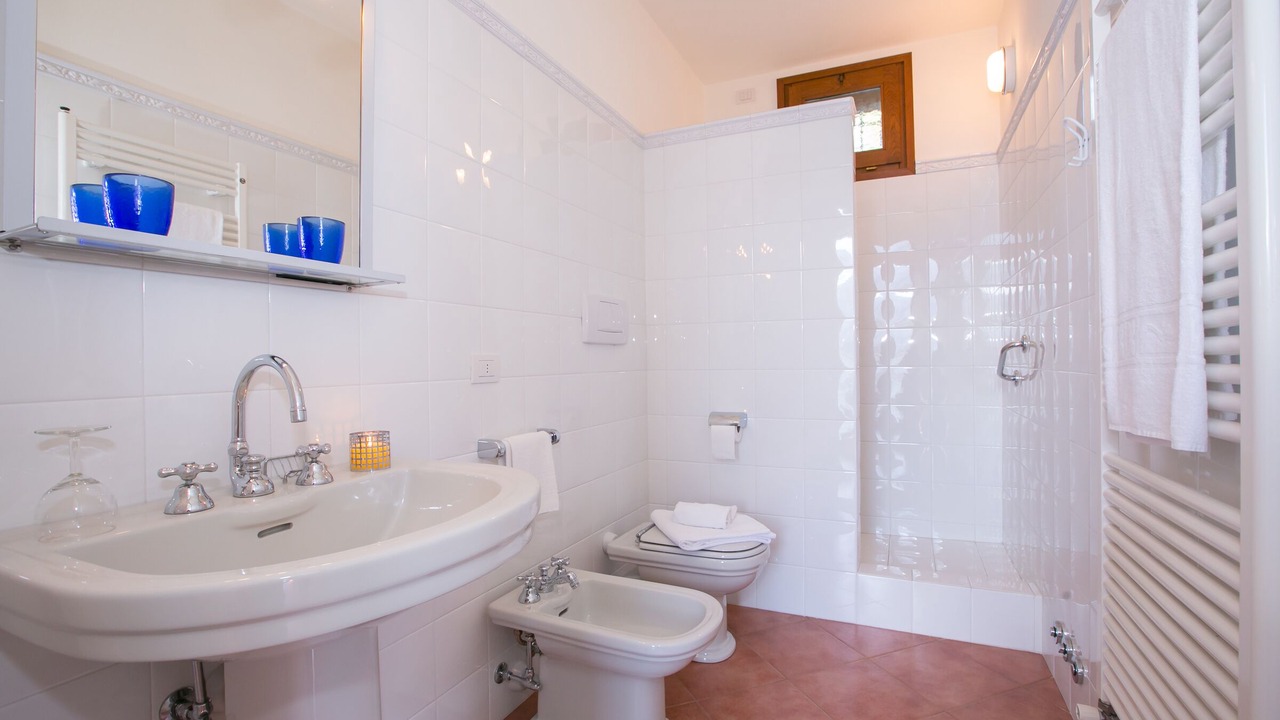 Photo of Bathroom in Cadenabbia