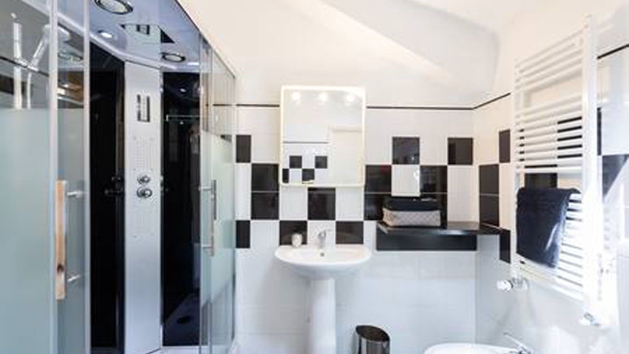 Photo of Bathroom in Barni